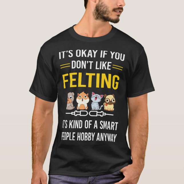 T-shirt Les gens intelligents se sentant flatté (Devant)