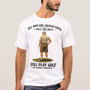 T-shirt Les hommes jouent au golf dans leur quatre-vingts 