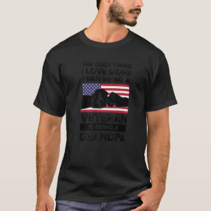 T-shirt Les hommes la seule chose que j'aime vétéran est d