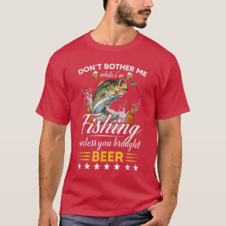 T-shirt Les hommes ne me gênent pas pendant que je pêche à
