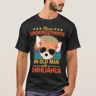 T-shirt Les Hommes Ne Sous-Estiment Jamais Le Vieux Homme
