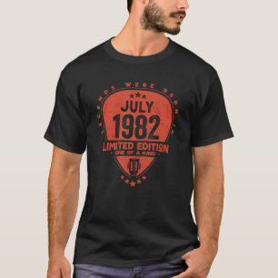 T-shirt Les Légendes Sont Nées En Juillet 1982 Guitare 1