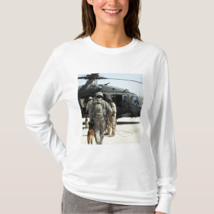 T-shirt Les maitres-chien de chien d'utilité militaires