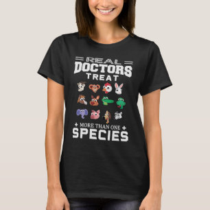 T-shirt Les médecins traitent plus d'une espèce Vétérinair