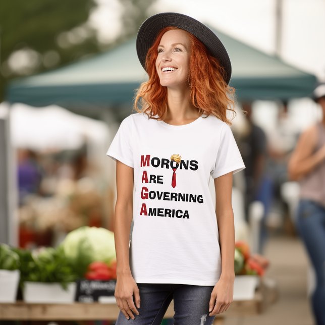 T-shirt Les morons gouvernent l'Amérique (Créateur téléchargé)
