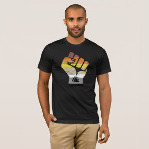 T-shirt Les OURS RÉSISTENT au POING - l'illustration