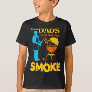 T-shirt Les papas cool enseignent à leurs enfants à fumer