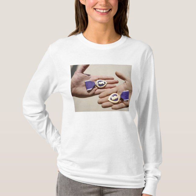 T-shirt Les récipiendaires de Purple Heart affichent leurs (Devant)