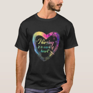 T-shirt Les Soins Infirmiers Sont Une Oeuvre De Coeur RN E
