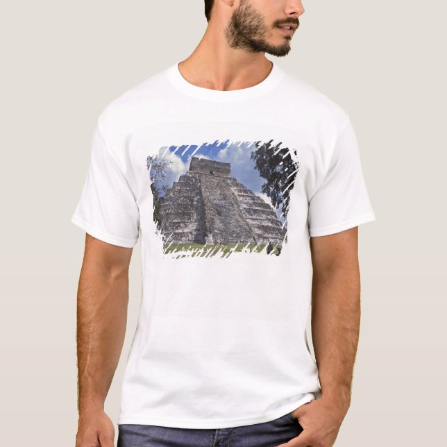 T-shirt Les touristes passent devant un côté non restauré  (Devant)