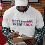 T-shirt Les vétérans de l'élection de Biden 2024<br><div class="desc">Si vous êtes un vétéran qui en a assez de la politique de Trump,  montrez votre soutien à Joe Biden pour le président en 2024 avec ce t-shirt du parti démocratique cool. Les vétérans de Biden,  votez démocrate lors de la prochaine élection présidentielle !</div>