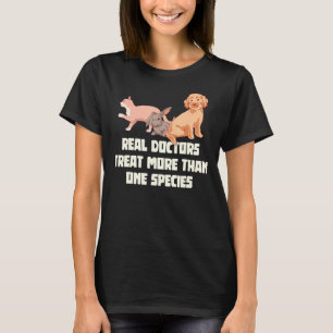 T-shirt Les Vétérinaires Véritables Médecins Traitent Plus