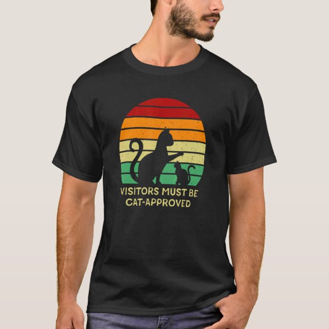 T-shirt Les Visiteurs Doivent Être Approuvés Chat Famille  (Devant)