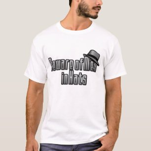 T-shirt Les vrais hommes portent des Casquettes