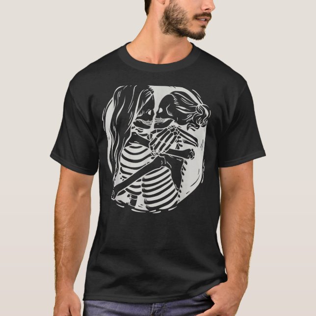 T-shirt Lesbian Couple Lgbtq Pride Skeletons Kissing Valen (Devant)