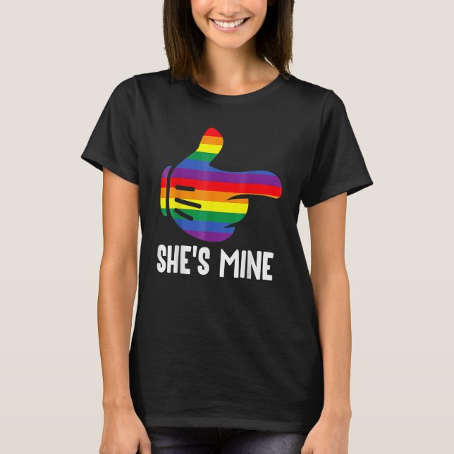 T-shirt Lesbian Couple She's Mine I's Hers ing LGBT Pride (Devant)