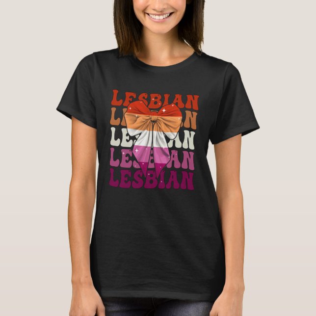 T-shirt Lesbian Flag Pride LGBTQ Girl Coquette Bow Ribbon (Devant)