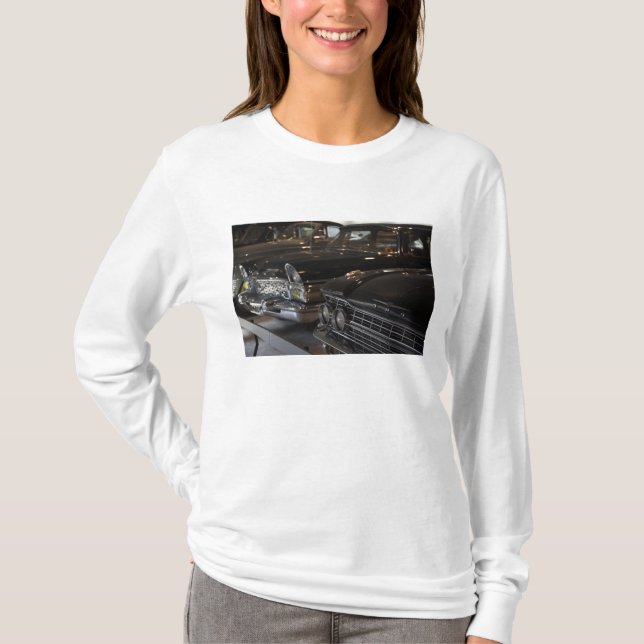T-shirt Lettonie, Riga, Musée automobile de Riga, voitures (Devant)