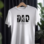 T-shirt Lettre du lecteur de basket-ball DAD - texte perso<br><div class="desc">T-shirt personnalisé pour DAD - parfait pour la fête des pères, l'anniversaire, le nouveau bébé ou juste parce que! DAD est imprimé en typographie surdimensionnée avec des lettres découpées et des silhouettes de joueur de basket. Vous pouvez également modifier tous les libellés personnalisés. Parcourez mon magasin pour plus de cadeaux...</div>