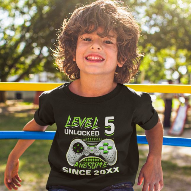 T-shirt Level 5 Unlocked - Fun Birthday Gamer Kid (Créateur téléchargé)