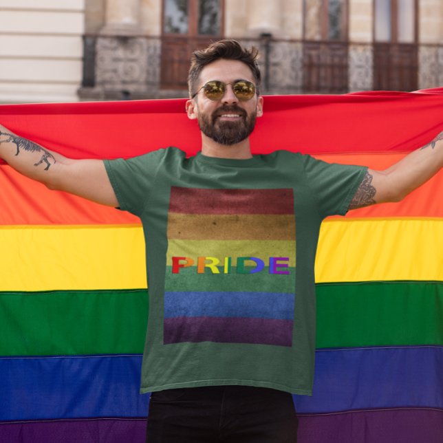 T-shirt LGBT Rainbow Pride drapeau style rétro (LGBT Rainbow Pride Flag Retro Style T-Shirt)