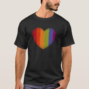 T-shirt LGBT Valentines Day Heart Pride Couple gay lesbien
