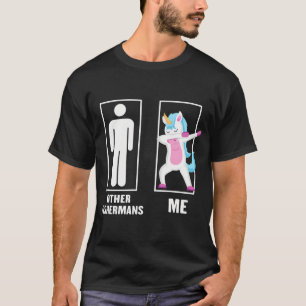 T-shirt Licorne drôle faisant le dab devant d'autres pêche