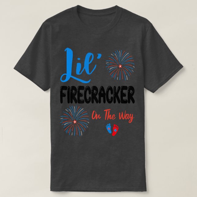 T-shirt Lil' Firecracker Sur Le Chemin Mignonne 4 juillet  (Design devant)