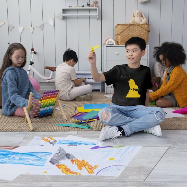 T-shirt Lion de la faune regardant les oiseaux du ciel Enf (Créateur téléchargé)