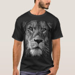 T-shirt Lion noir et blanc<br><div class="desc">Lion Face Digital Comic Style Animal Art - Face of Lion - Lion Pop Art Design - Lion Face Digital Comic Style Animal Art - College Pop Art - Wild Big Cats Ordinateur Images</div>