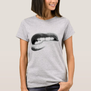 T-shirt Lips Teeth Bite