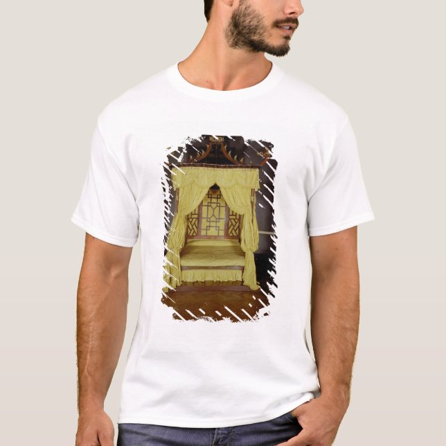 T-shirt Lit de quatre affiches, dans le style chinois, (Devant)