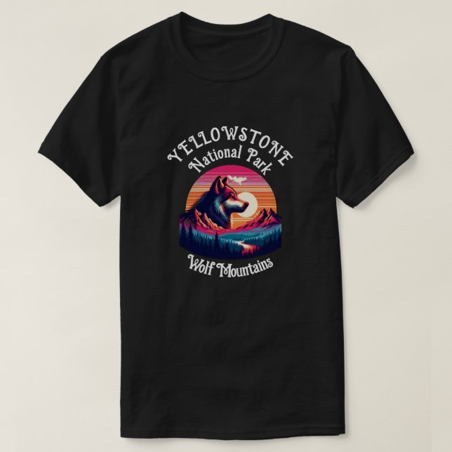 T-shirt L'itinérance majestueuse de loup au coucher du sol (Design devant)