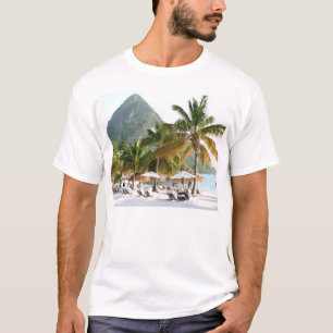 T-shirt Lits de Sun sur une plage dans la Sainte-Lucie