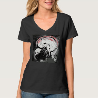 T-shirt L'obscurité balaye V - pièce en t de cou