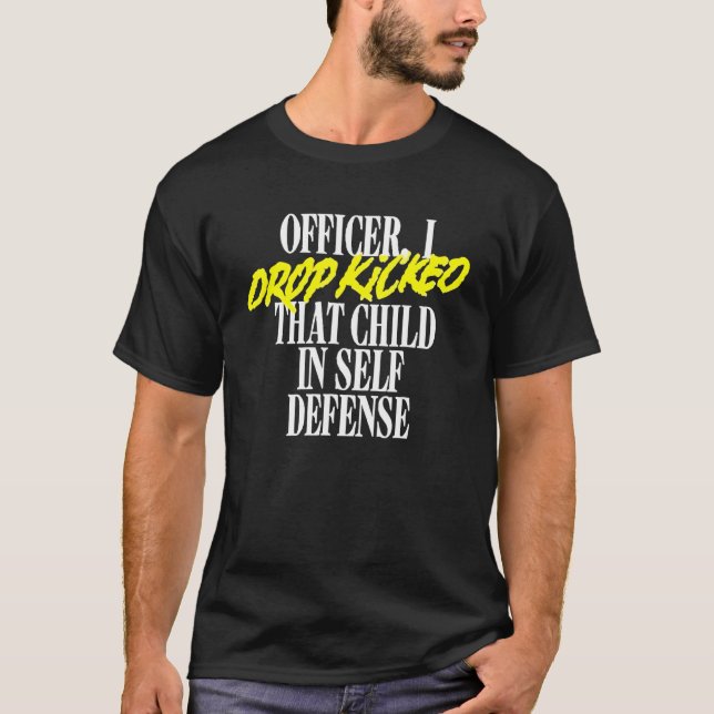 T-shirt L'Officier Que J'Ai Laissé Lancer L'Enfant Dans L' (Devant)