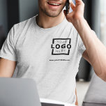 T-shirt Logo d'entreprise personnalisé Uniforme employé<br><div class="desc">Faites la promotion de votre entreprise sur votre t-shirt, où que vous alliez. Créez votre propre t-shirt personnalisé avec le logo de votre entreprise. L'impression peut être placée sur l'avant, la zone de poche et l'arrière. Porter des t-shirts promotionnels avec votre logo d'entreprise lors de salons professionnels et d'autres événements...</div>