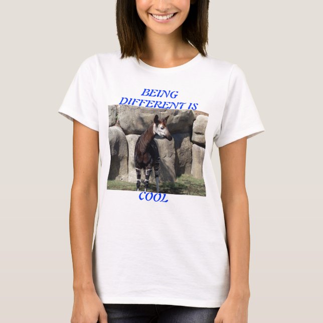 T-shirt l'okapi étant différent est frais (Devant)