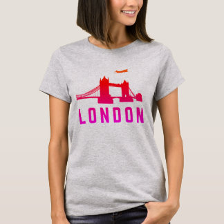 T-shirt "London Chic : Urban Elegance"