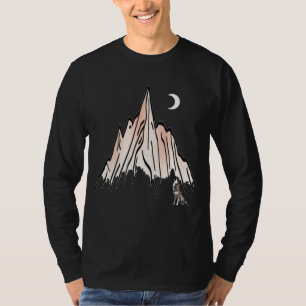 T-shirt Loup hurlant sous le mont Crescent Moon - Moderne