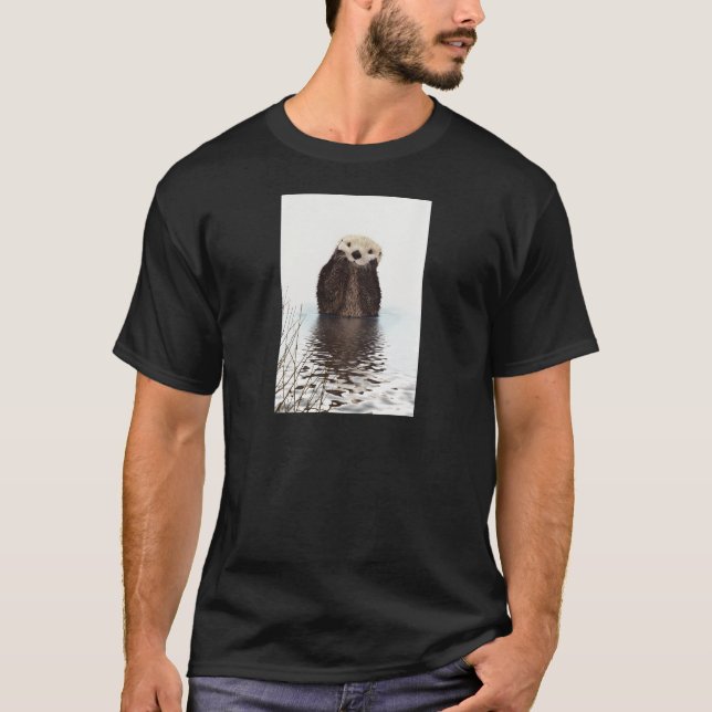 T-shirt Loutre de sourire adorable dans le lac (Devant)