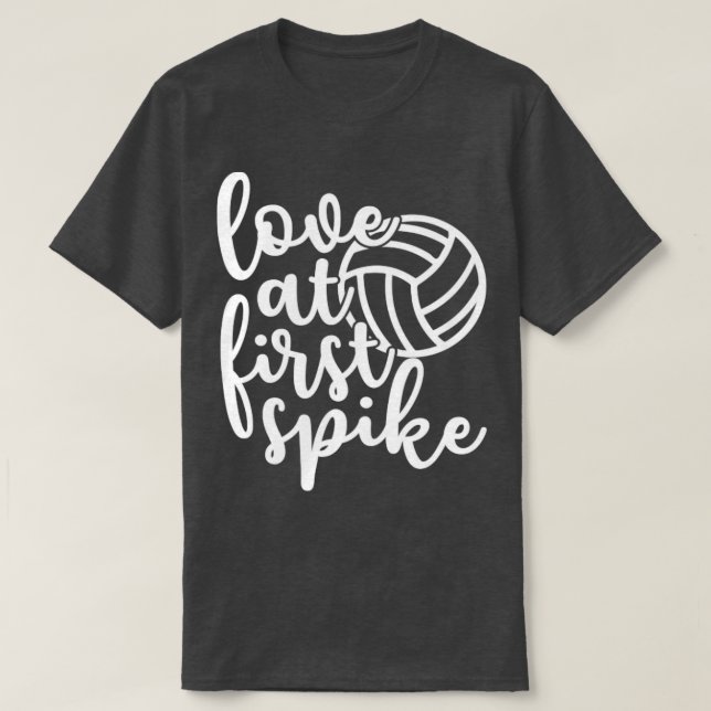 T-shirt Love At First Spike Volleyball1 (Design devant)