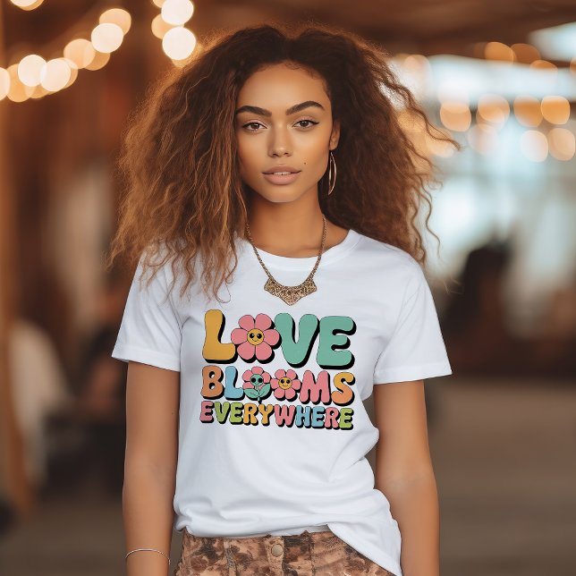 T-shirt Love Blooms (Créateur téléchargé)