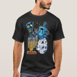 T-shirt LOVE Hanoukka Décorations Dreidel Menorah Chanukah<br><div class="desc">LOVE Hanoukka Décorations Dreidel Menorah Chanukah.</div>