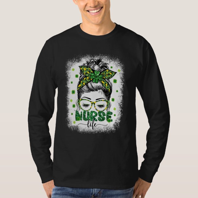 T-shirt Love Nurse Life Messy Bun Leopard Shamrock St Patr (Devant)