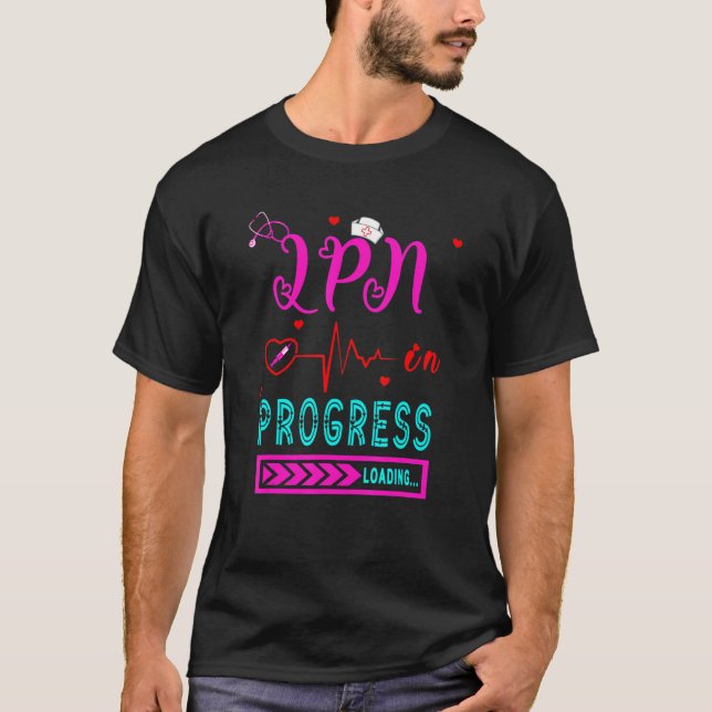 T-shirt Lpn En Cours Chargement Du Nouveau Futur Infirmier (Devant)