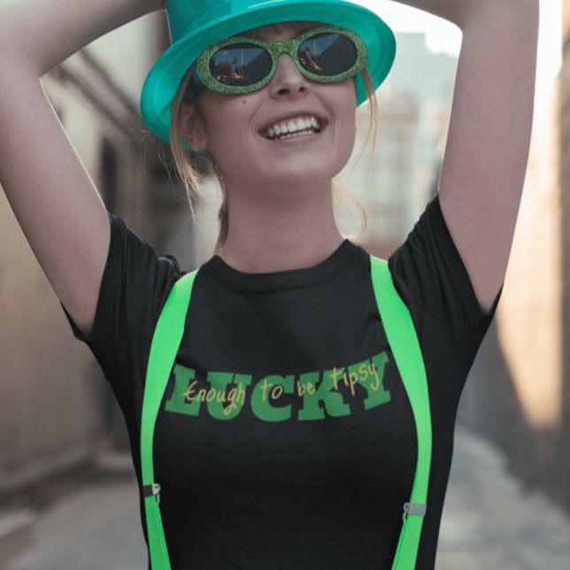 T-shirt Lucky Tipsy Tee (Créateur téléchargé)