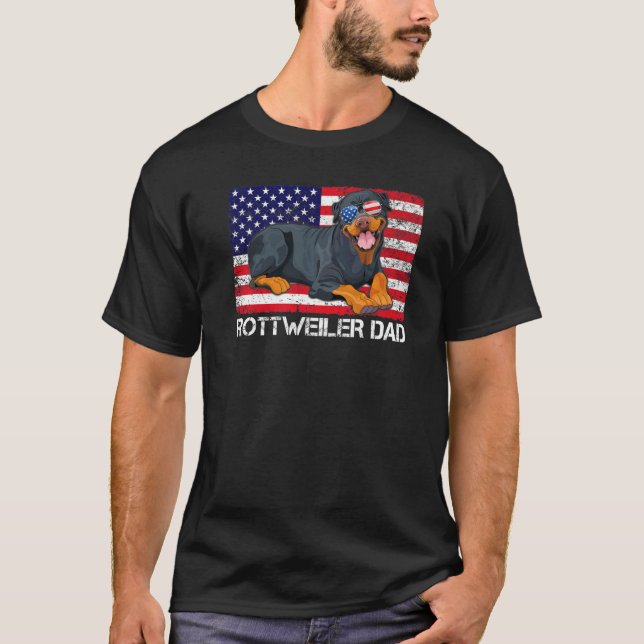 T-shirt Lunettes de soleil Rottweiler Papa Drapeau américa (Devant)