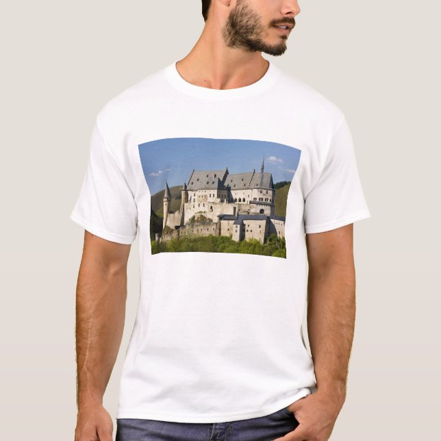 T-shirt Luxembourg, Vianden. Château de Vianden (b. 15e (Devant)