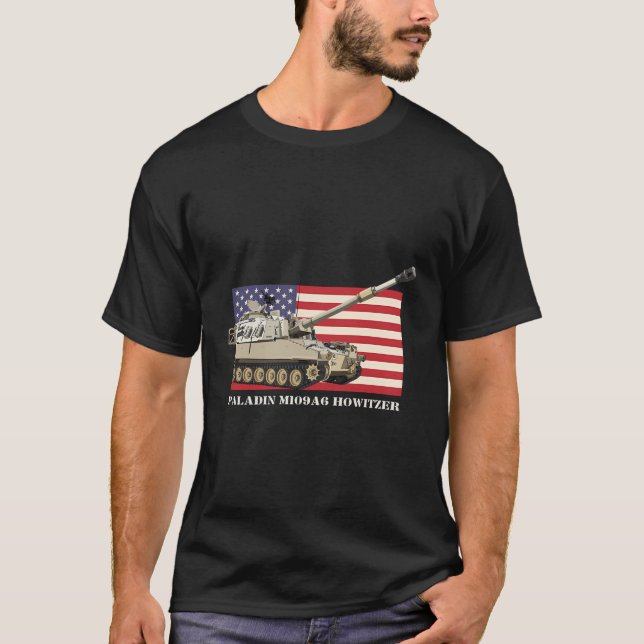 T-shirt M109 A6 Paladin Howitzer Diagramme Drapeau américa (Devant)